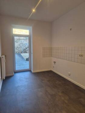 Küche (2).jpg - frisch renovierte 2-Raum-Wohnung im EG mit Terrasse