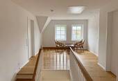 DG-Flur mit Galerie - 