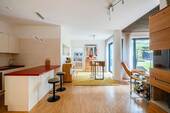 tere Ansicht Wohn- und Essbereich - 2 Zimmer Etagenwohnung in Berlin