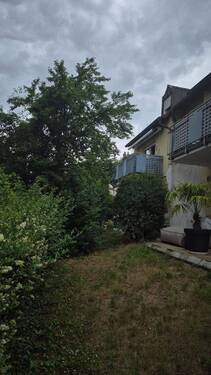 Gartenansicht - 3 Zimmer Etagenwohnung zum Kaufen in Kitzingen
