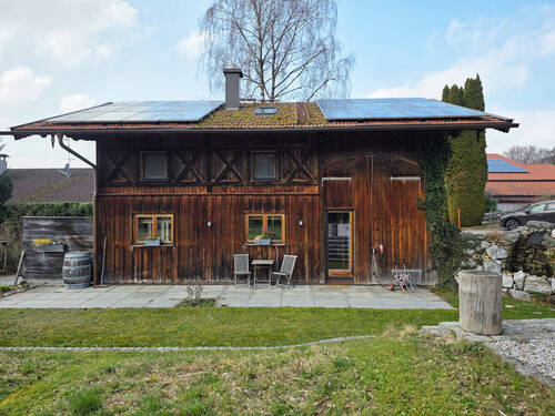 Gästehaus 119m² - 8 Zimmer Einfamilienhaus in Chieming