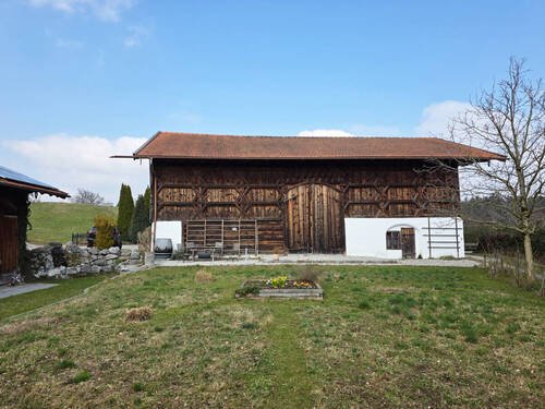 Stadl mit Ausbaugenehmigung 140m² - Einfamilienhaus mit 355,00 m&sup2; in Chieming zum Kaufen