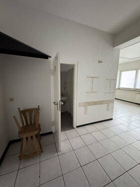 Blick Richtung Toilette - 
