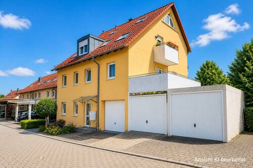 Aussenansicht 3 mir Hinweis.jpeg - 3 Zimmer Terrassenwohnung in Allersberg