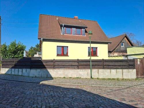 20260318_132838.jpg - 5 Zimmer Einfamilienhaus zum Kaufen in Magdeburg