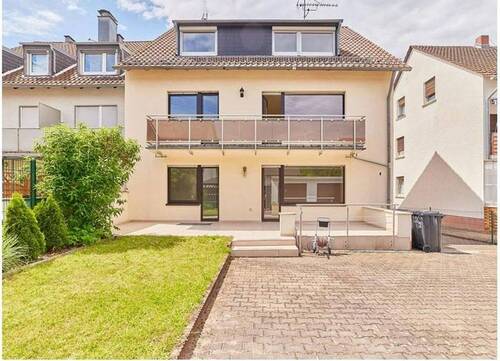 Bild 1 - Geräumige Erdgeschosswohnung mit Terasse