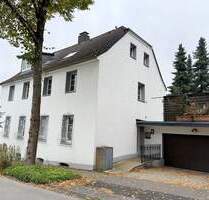 Renovierungsbedürftiges 2-Familienhaus mit Garage und parkähnlichen Grundstück - Haan