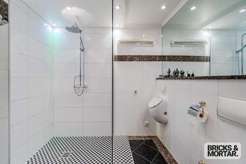 Bild 2 - 2 Zimmer Etagenwohnung zum Kaufen in Berlin