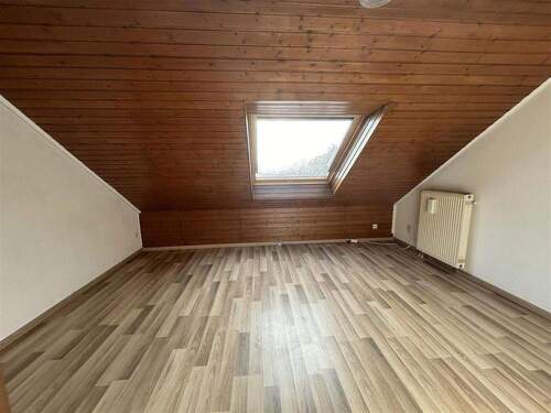 Zimmer1 Dachgeschoss - 
