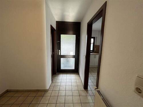 Eingangsbereich Erdgeschoss - Reihenmittelhaus mit 127,00 m&sup2; in Hanau zur Miete