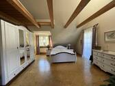 Schlafzimmer mit Balkonzugang - 
