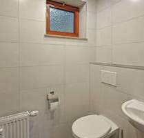 Frisch renovierte 3-Zimmer-Wohnung mit großer Sonnenterrasse, hochwertiger Ausstattung und Weitblick - Weissach