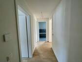 Flur - 3 Zimmer Etagenwohnung zur Miete in Unterdietfurt
