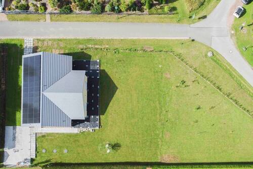 Grundstücksansicht Drohne - 5 Zimmer Einfamilienhaus in Süderholz