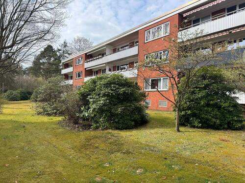 Wohnen mit Grün - HENSTEDT-RHEN: TOP WOHNUNG MIT BALKON UND CARPORT