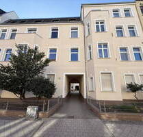 Erstbezug nach Renovierung! 4 Zimmer Wohnung mit moderner EBK im beliebten Stadtfeld-Ost - Magdeburg Stadtfeld Ost