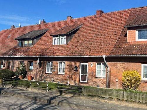 Hausansicht - Reihenhaus in Gülzow - 79.500,00 EUR Kaufpreis, ca.  100,00 m² Wohnfläche