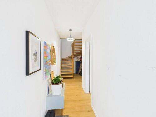 Eingang - 8 Zimmer Mehrfamilienhaus, Wohnhaus zum Kaufen in Körperich