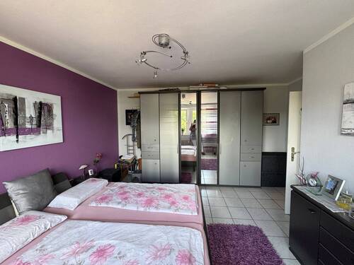 Schlafzimmer 2 - Etagenwohnung mit 87,00 m² in Mönchengladbach zum Kaufen