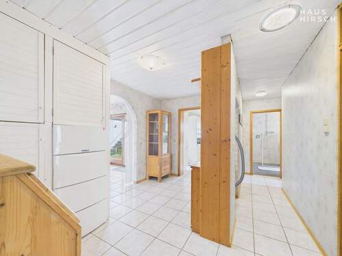 Flur EG - Einfamilienhaus mit 130,00 m&sup2; in Geislingen an der Steige zum Kaufen