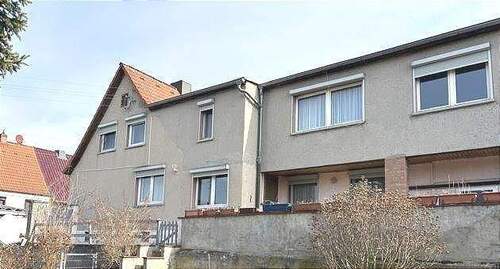 Hofansicht - Doppelhaushälfte mit 130,00 m&sup2; in Artern/Unstrut zum Kaufen