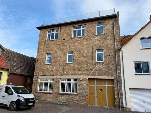 Gebäuderückseite - 