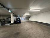 Einfahrt - Garage, Stellplatz zum Kaufen in Stuttgart