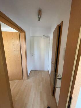 Diele.jpg - Etagenwohnung mit 37,40 m&sup2; in Schmölln zum Kaufen
