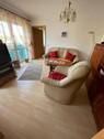 Wohnzimmer mit Blick in Richung Schlafzimmer.jpg - 