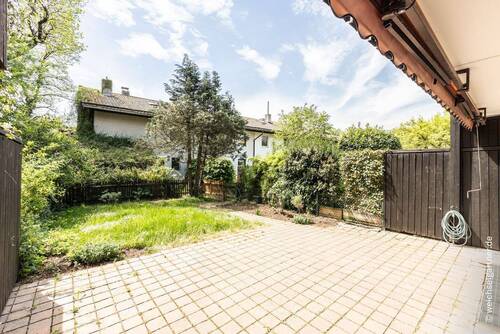 Sonniger Terrassenbereich - 