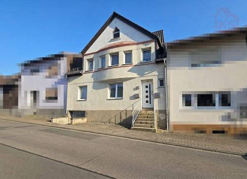 Front BB - Modernisiertes Reihenmittelhaus mit zwei Wohneinheiten und Garten in Schiffweiler