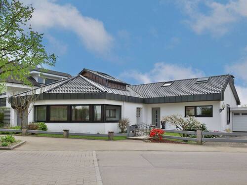 Bild 1 - Naturnahes Wohnen mit Stil, Platz und inspirierendem Ambiente