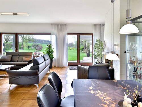 Bild 3 - 6 Zimmer Einfamilienhaus in Wolfschlugen