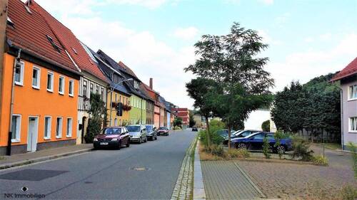 Gebäudezufahrt - Halle zur Miete in Roßwein