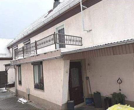 Balkon - Einfamilienhaus mit 135,00 m&sup2; in Querfurt zum Kaufen
