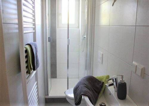 Beispielbad - 2 Zimmer Etagenwohnung zur Miete in Oschersleben