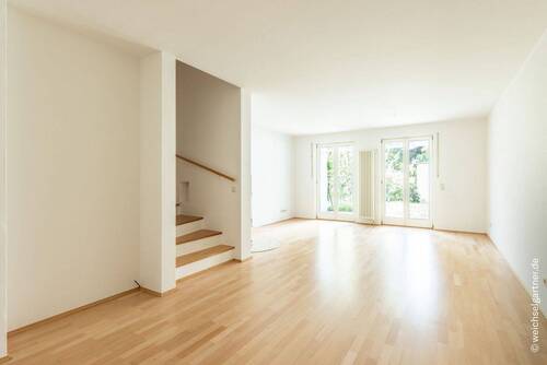 Lichtdurchfluteter Wohnbereich - 