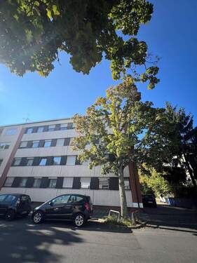 Hausansicht - Schöne 1½-Zimmer Wohnung in ruhiger Lage nähe Stadtpark....