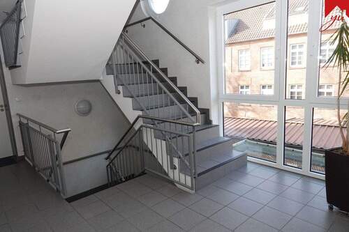 Treppenhaus - 2 Zimmer Etagenwohnung zum Kaufen in Aurich
