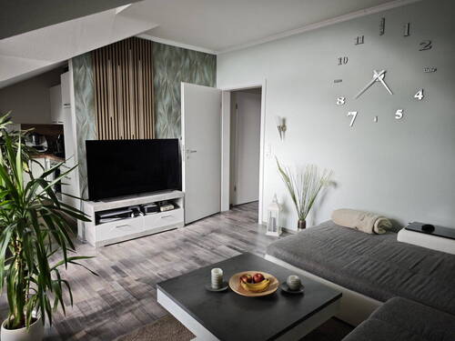 Wohnzimmer - 2-Zimmer Wohnung mit Dachterrasse und Kellerraum in Hemmoor(provisionsfrei)