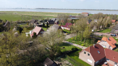 Drohne - Grundstück zum Kaufen in Jemgum / Pogum