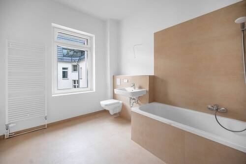 Badezimmer - Etagenwohnung mit 53,00 m&sup2; in Berlin zum Kaufen