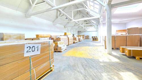 20250626_134139.jpg - Halle in Waldshut-Tiengen zur Miete