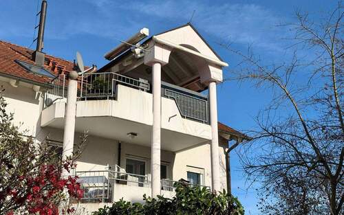 Wohnung 1. OG - 3 Zimmer Etagenwohnung zum Kaufen in Sindelfingen