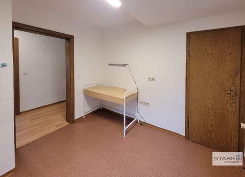 DG Küche Eingang.jpg - 