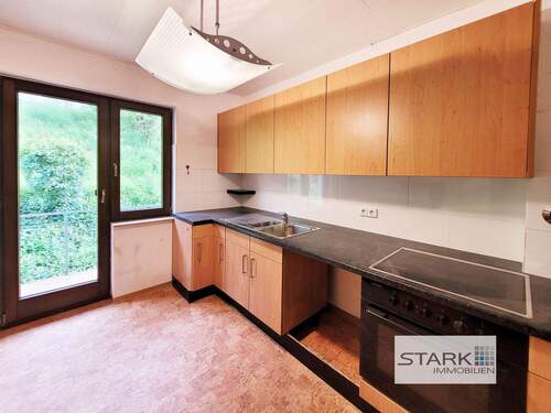 OG 2 Küche neuer Boden.jpg - Mehrfamilienhaus, Wohnhaus mit 350,00 m&sup2; in Bad Mergentheim zum Kaufen