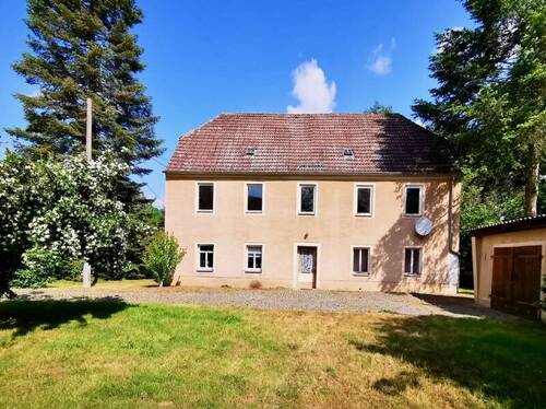 Ansicht Haupthaus - Ehemaliges Pfarrhaus mit sehr schönem Garten in Riesa OT