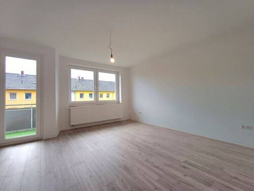 20241209_115318 - Ich werde saniert! - 899,00&nbsp;EUR Kaltmiete, ca.&nbsp; 68,90&nbsp;m&sup2;&nbsp;Wohnfl&auml;che