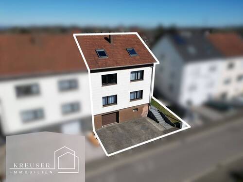 Bild 1 - Einziehen und Wohlfühlen! Einfamilienhaus mit Traumgarten in Top-Lage von Neuforweiler !