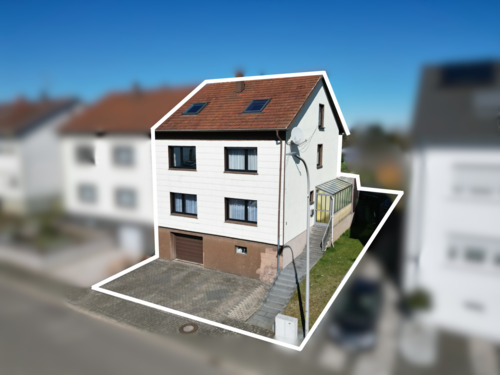 Bild 2 - 9 Zimmer Einfamilienhaus zum Kaufen in Saarlouis